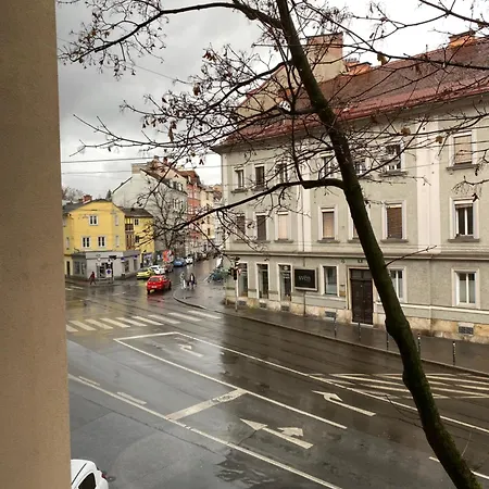 Grazbachgasse Lejlighed
