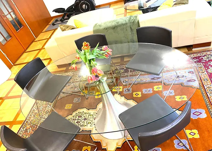 Grazbachgasse 公寓 *